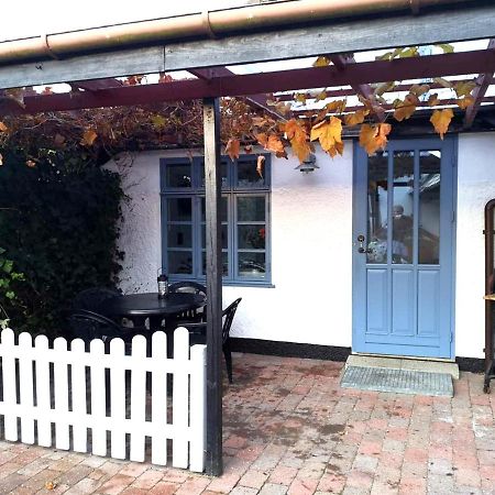 Cosy Cottage In A Garden Ishøj Dış mekan fotoğraf